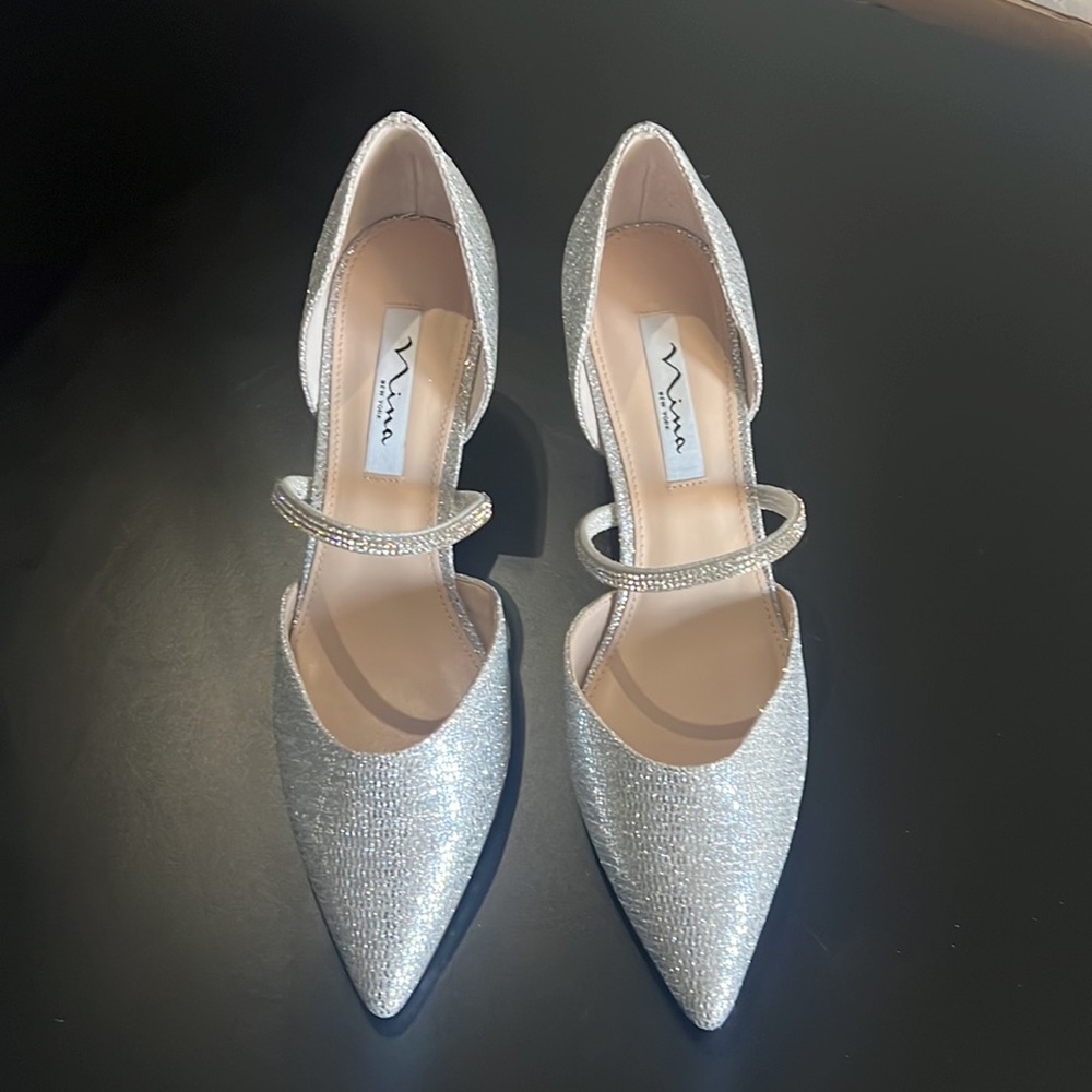 NEW NINA SILVER SHIMMER BRYSTOL D'ORSAY DRESS PUMP SIZE 9 - Picture 7 of 15